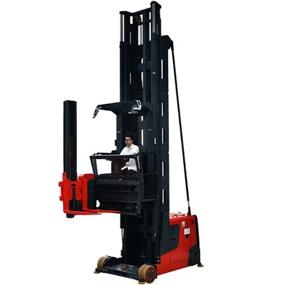 1,6-tonski komisionirni viličar ob strani ozkega hodnika